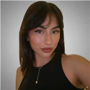 Studentessa con esperienze Erasmus in Spagna offre lezioni di spagnolo personalizzate per studenti di medie e superiori.